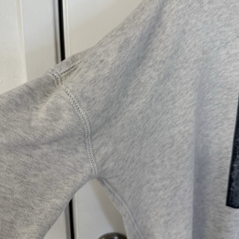 Abercrombie & Fitch Graphic Light Weight Crewneck Sweatshirt Mens Size XS/Small - Picture 8 of 12